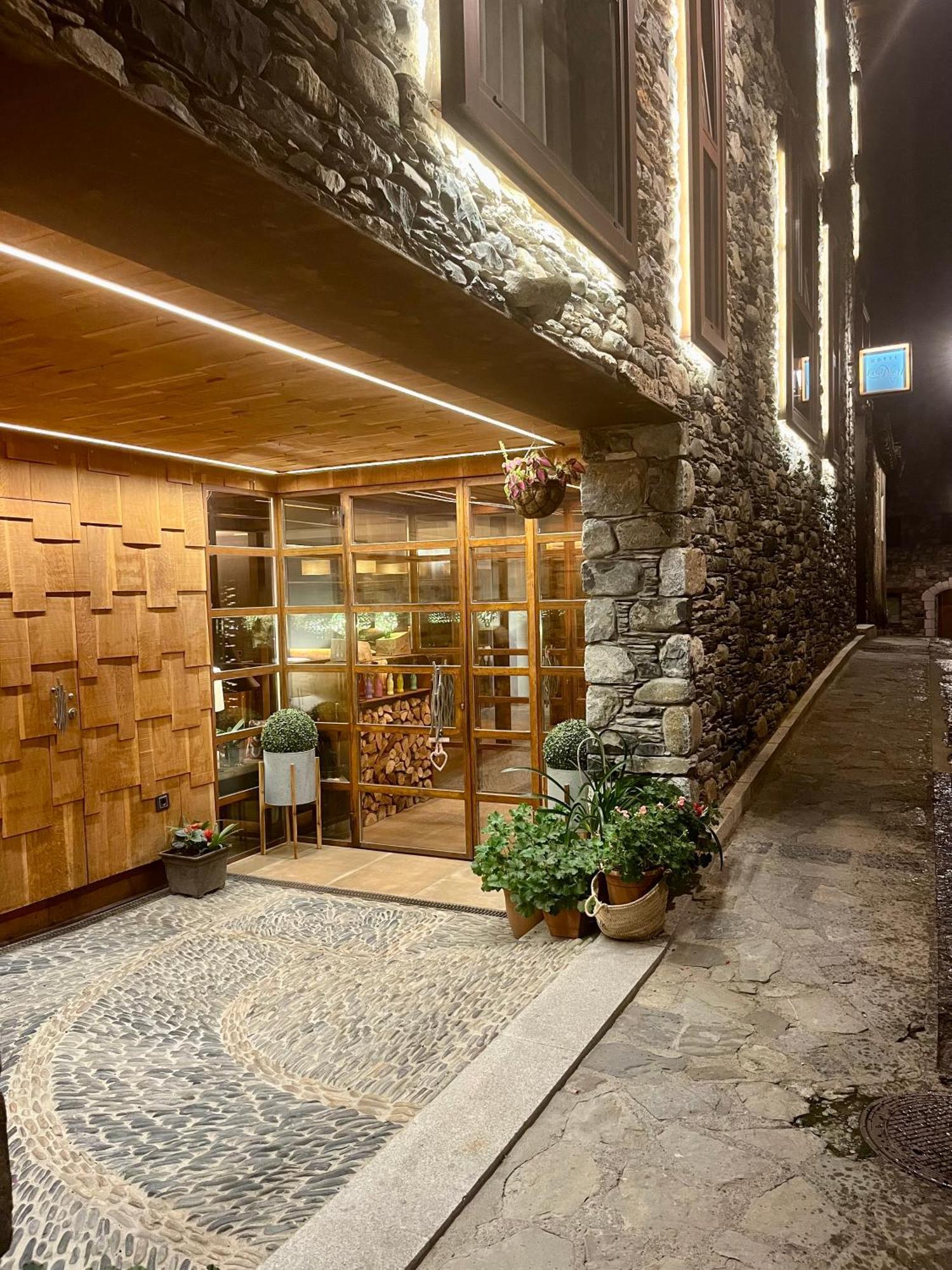 Hotel Boutique La Neu เบนาสเก ภายนอก รูปภาพ